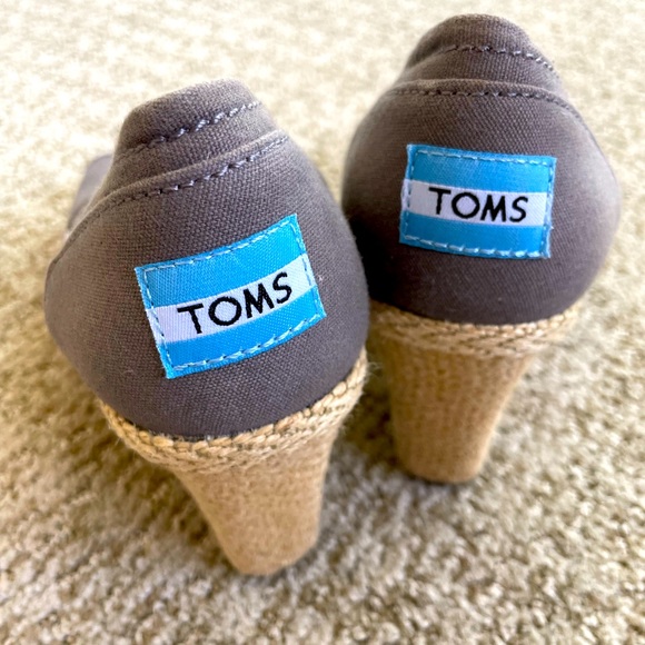 Toms Shoes - Toms Peep Toe Gray Espadrille Wedges